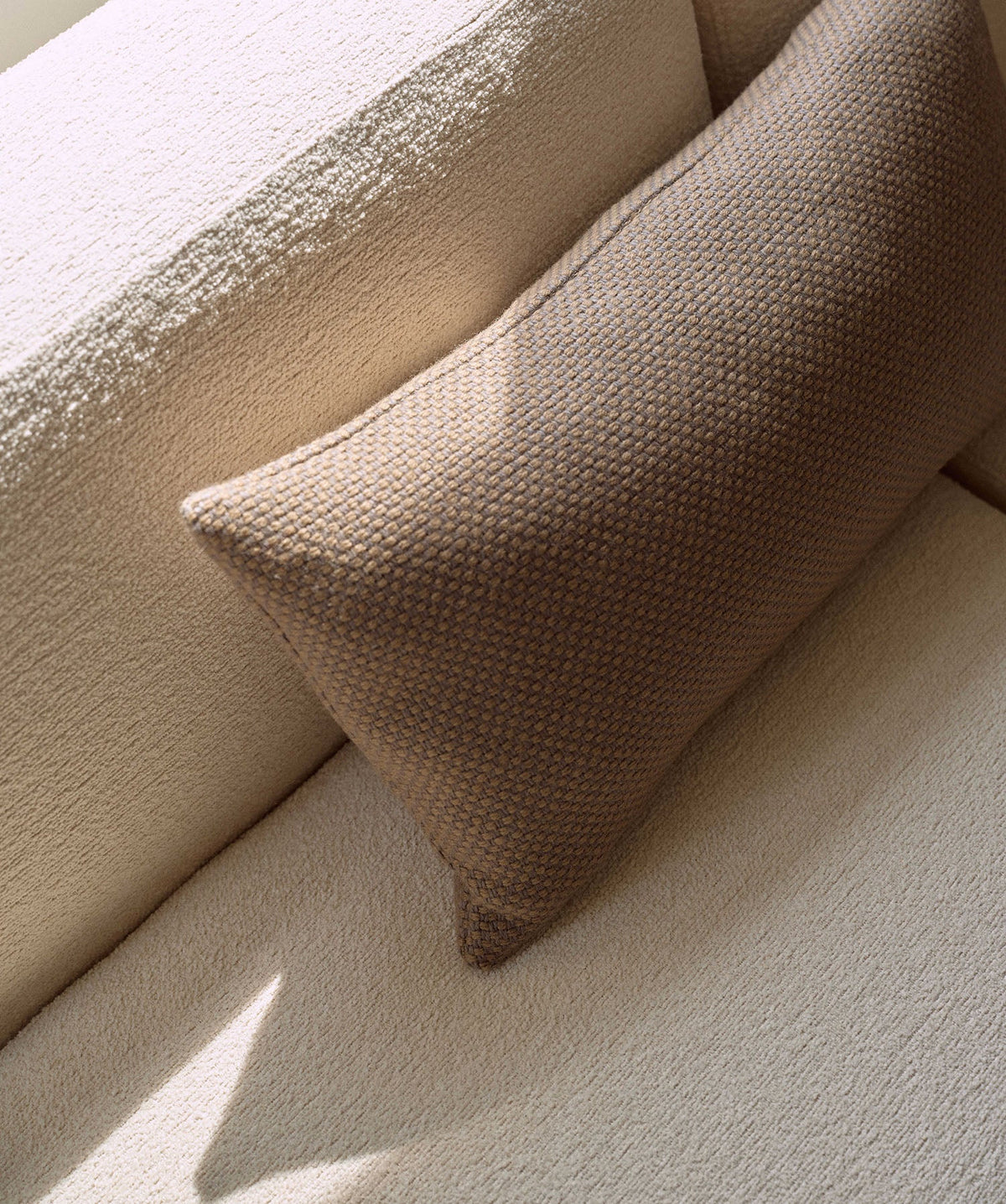 Throw Pillows - Sisu Black/White
